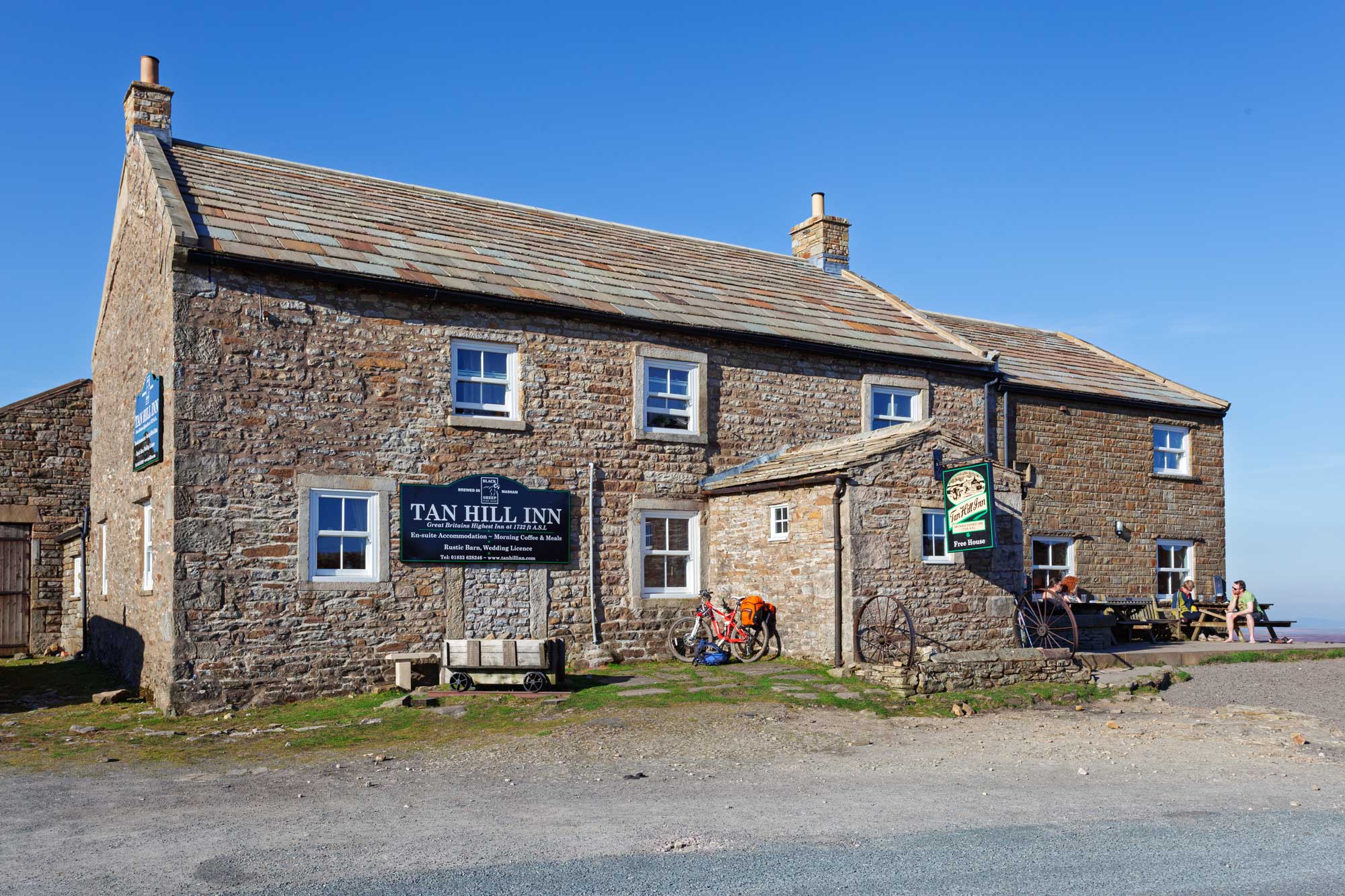 tan hill inn