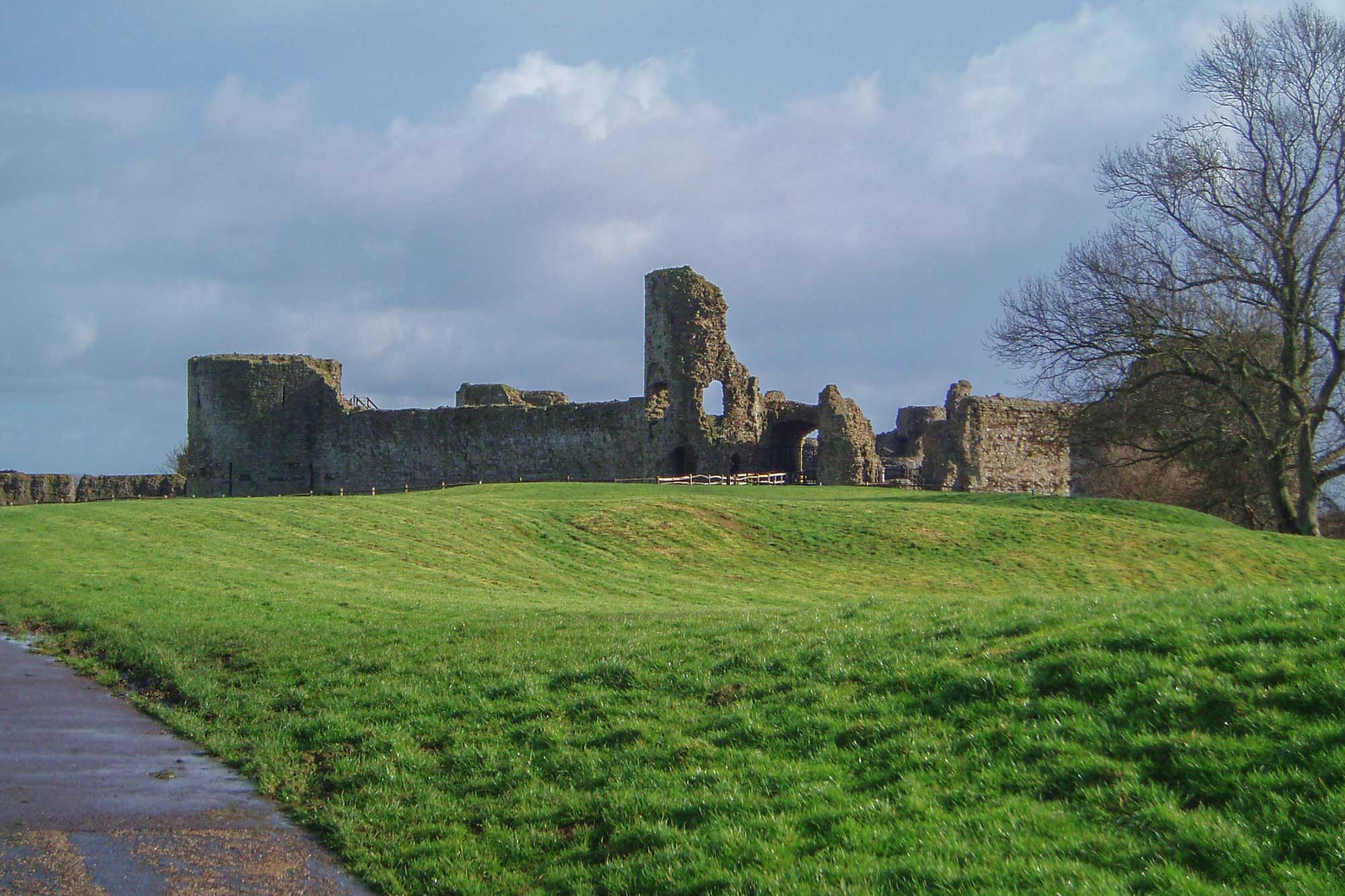 pevensey castle