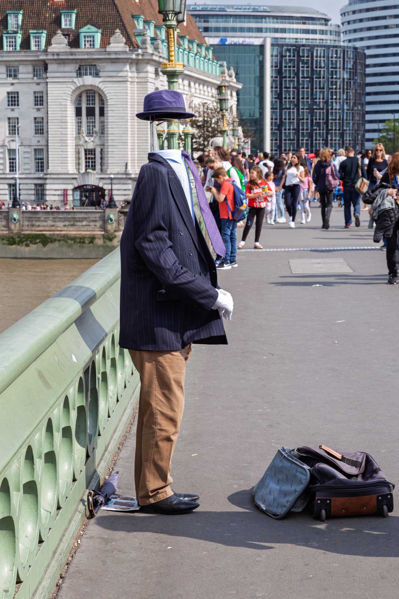 street entertainer