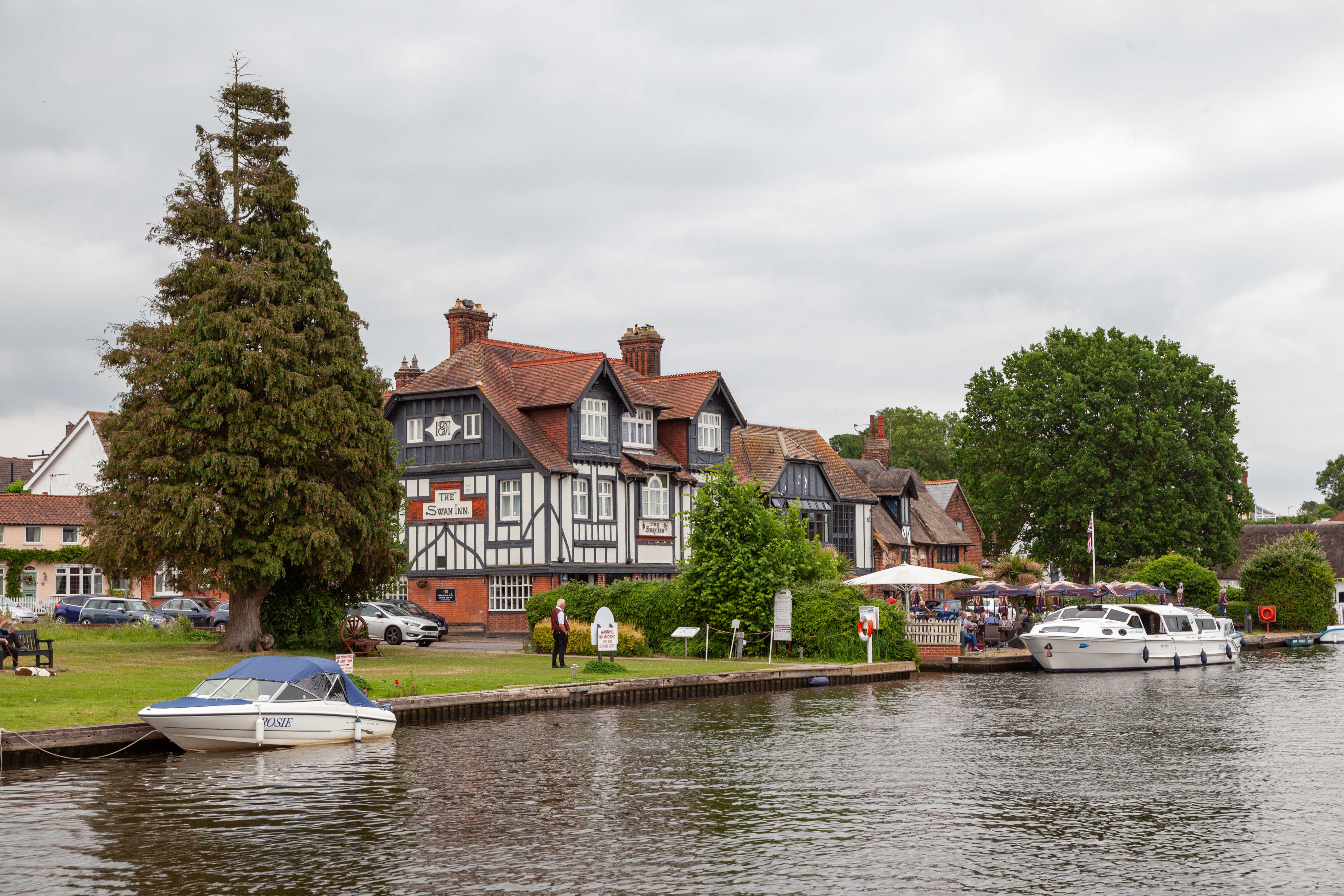 swan inn at horning